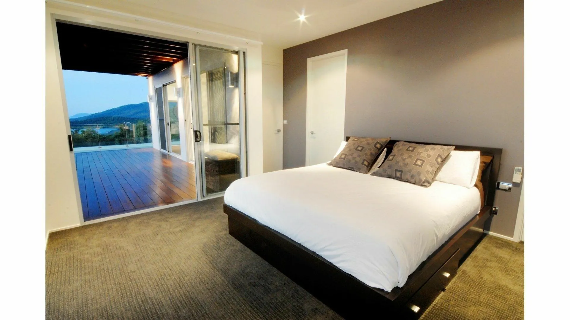 Horizon Way Apartment Airlie Beach 0*,
