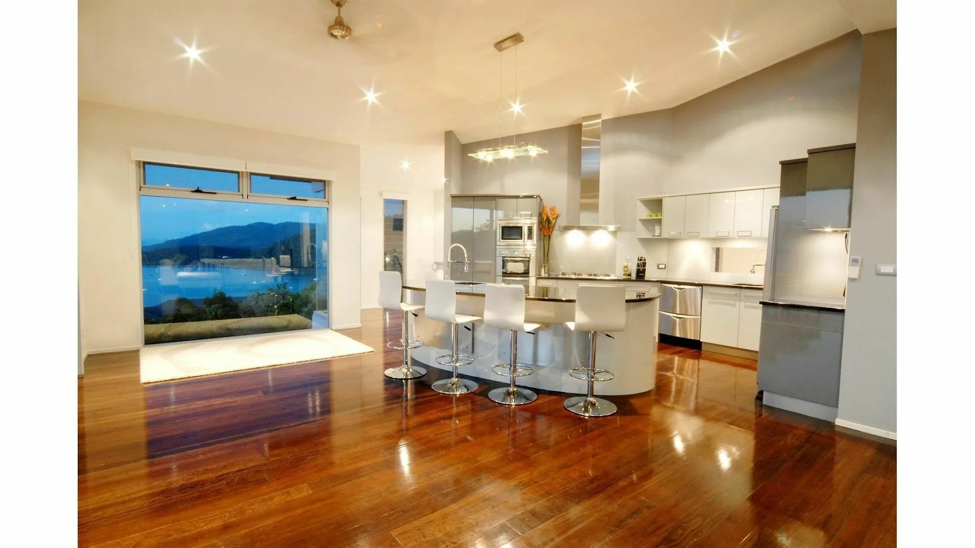 Horizon Way Apartment Airlie Beach Australia