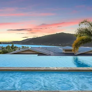 4* Resort Club Wyndham Airlie