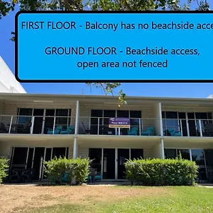  Apartment Whitehaven Beachfront Units